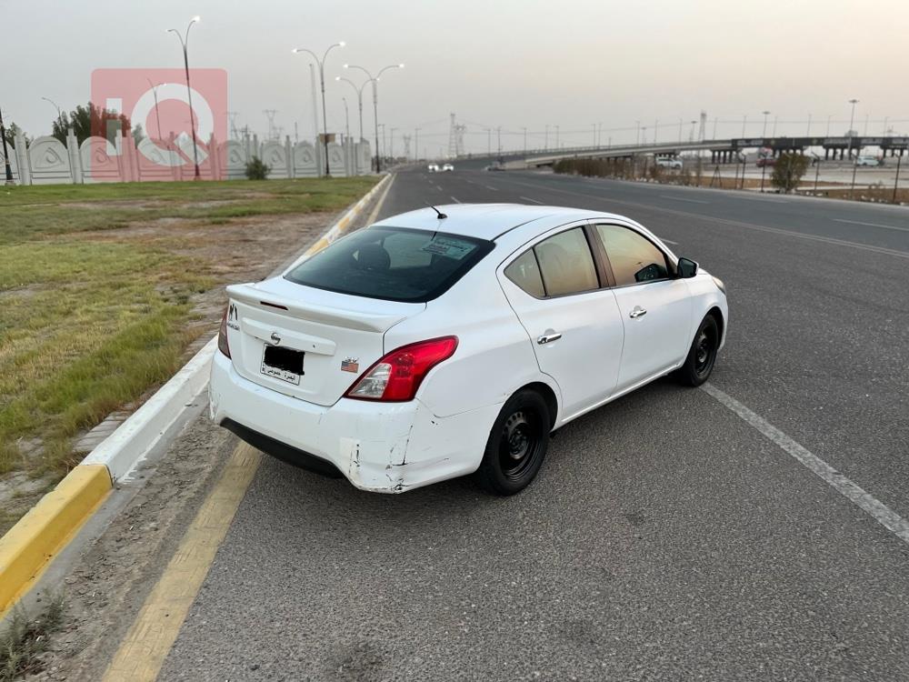Nissan Versa